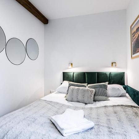 Aparthotel Lucylla Zakopane Esterno foto