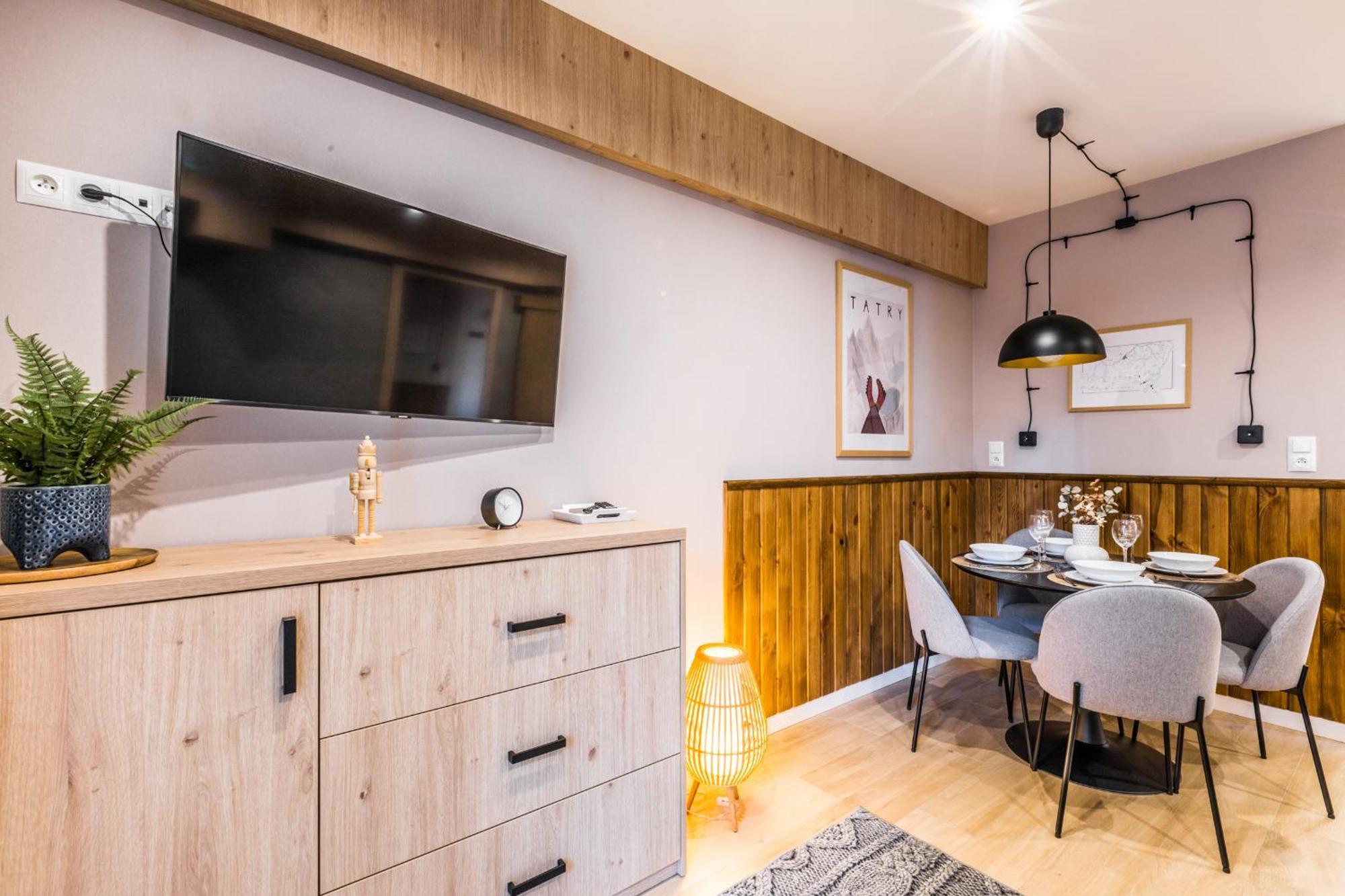 Aparthotel Lucylla Zakopane Esterno foto