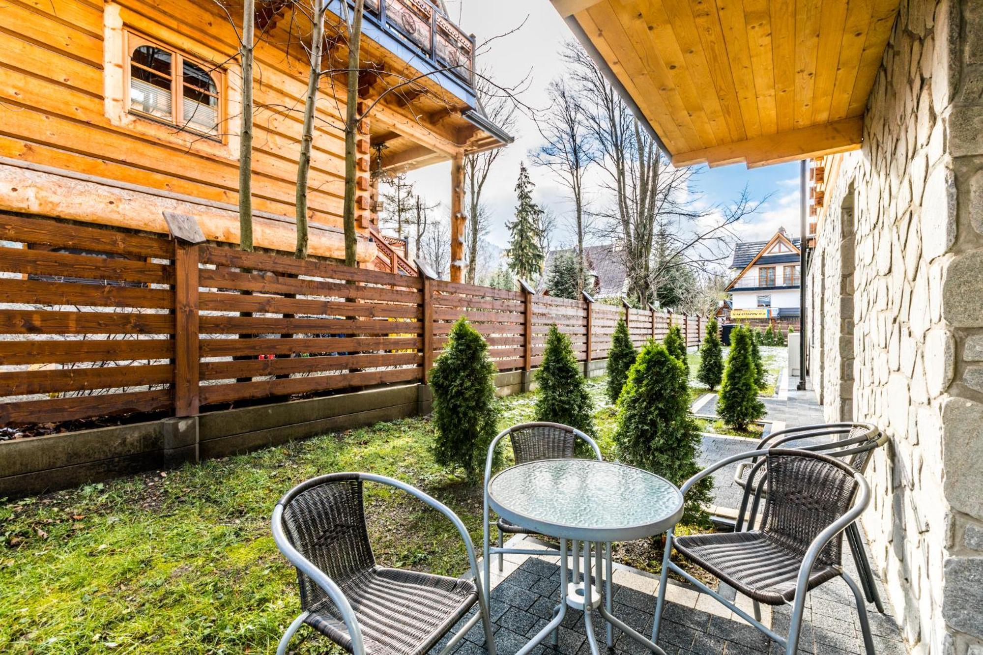 Aparthotel Lucylla Zakopane Esterno foto